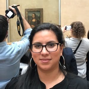 Meet your Posher, Mayra